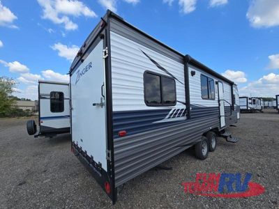 2018 CrossRoads RV Zinger - Photo 6