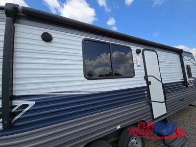 2018 CrossRoads RV Zinger - Photo 9