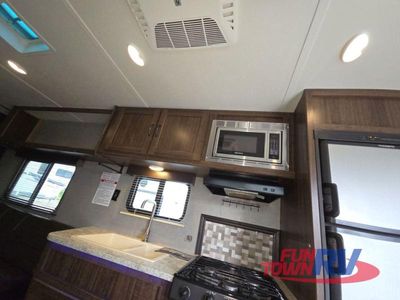 2018 CrossRoads RV Zinger - Photo 26