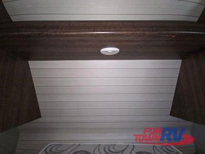 2018 CrossRoads RV Zinger - Photo 41