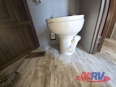 2018 CrossRoads RV Zinger - Photo 35