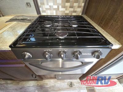 2018 CrossRoads RV Zinger - Photo 22
