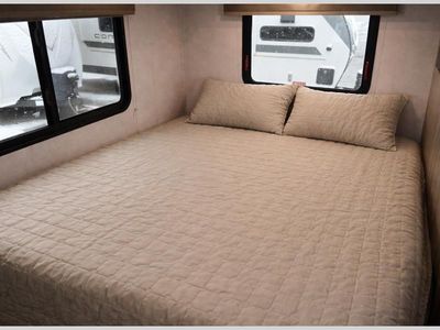 2026 Coachmen RV Freelander - Photo 25