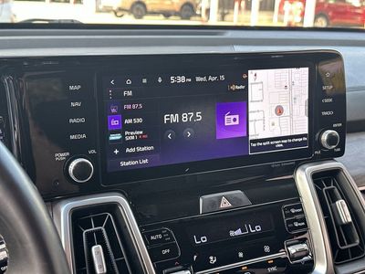 2022 Kia Sorento - Photo 12