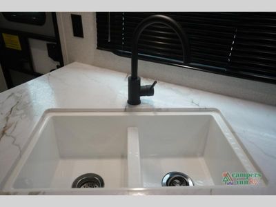 2027 Jayco Jay Flight SLX - Photo 23