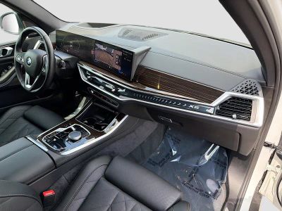 2026 BMW X5 — photo 14 view