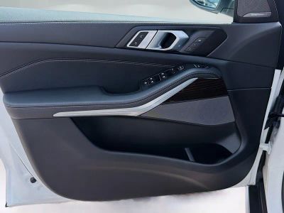 2026 BMW X5 — photo 22 view