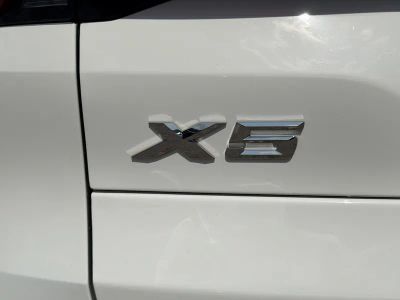 2026 BMW X5 — photo 11 view