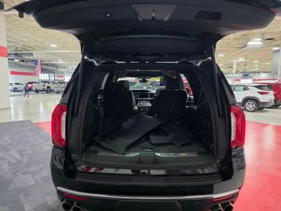 2022 GMC Yukon — detail view