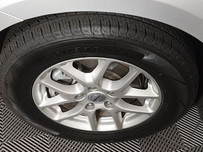 2023 Chrysler Pacifica — photo 10 view