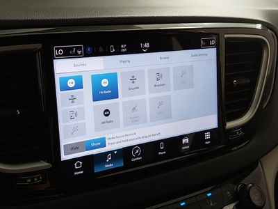2023 Chrysler Pacifica — photo 19 view