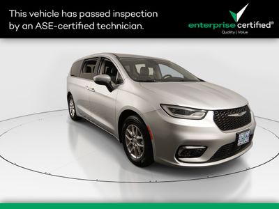 2023 Chrysler Pacifica Touring L FWD — front three-quarter view