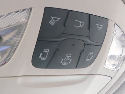 2023 Chrysler Pacifica — photo 20 view