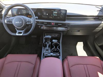 2026 Kia K5 — photo 17 view