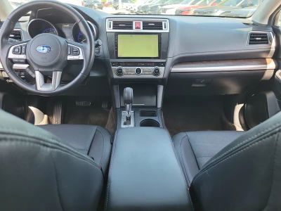 2015 Subaru Outback — photo 14 view
