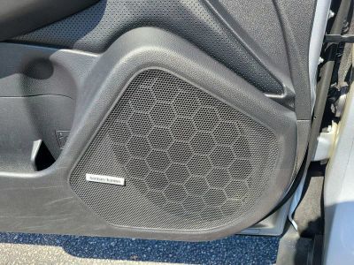 2015 Subaru Outback — photo 18 view