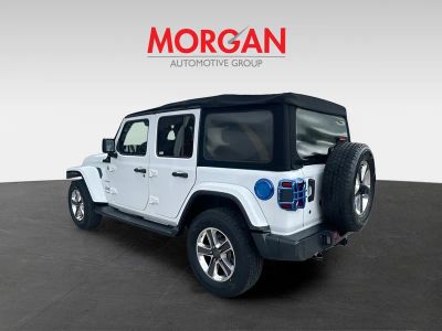 2018 Jeep Wrangler Unlimited — engine compartment view