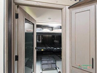 2020 Keystone RV Carbon — photo 21 view