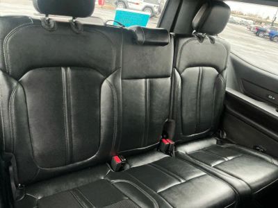 2022 Jeep Wagoneer — photo 18 view
