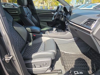 2023 Audi SQ5 — photo 10 view