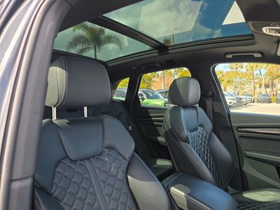 2023 Audi SQ5 — photo 11 view