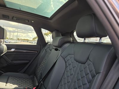 2023 Audi SQ5 — photo 17 view