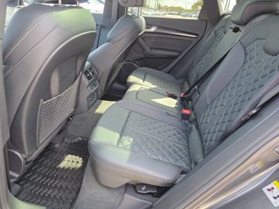 2023 Audi SQ5 — photo 18 view