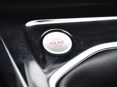 2024 Volkswagen Golf GTI — photo 14 view