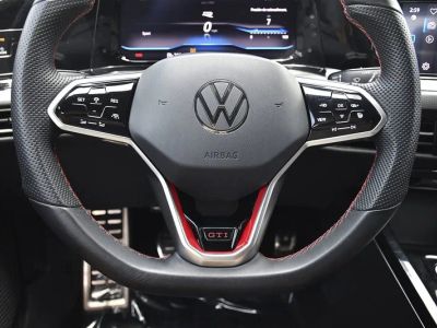2024 Volkswagen Golf GTI — photo 7 view