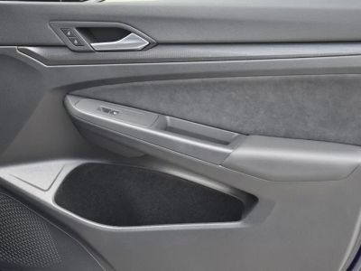 2024 Volkswagen Golf GTI — photo 28 view