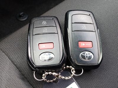2025 Toyota Tacoma 2WD - Photo 15