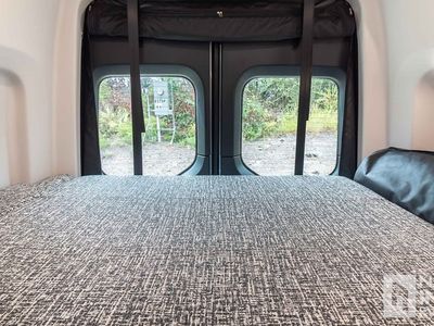 2026 Tiffin Motorhomes Van - Photo 12
