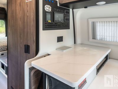 2026 Tiffin Motorhomes Van - Photo 10