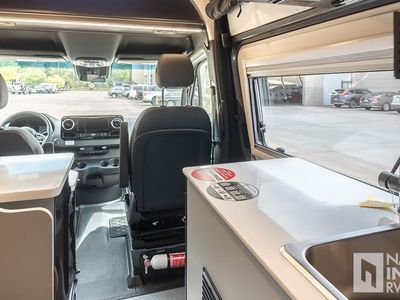 2026 Tiffin Motorhomes Van - Photo 13
