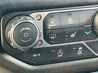 2026 Jeep Wrangler — photo 19 view