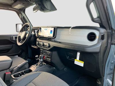 2026 Jeep Wrangler — photo 27 view