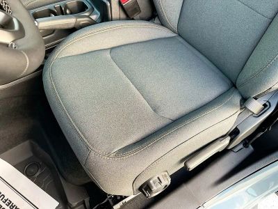 2026 Jeep Wrangler — photo 18 view
