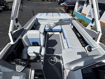 2025 Axis Wake Research A225 - Photo 17