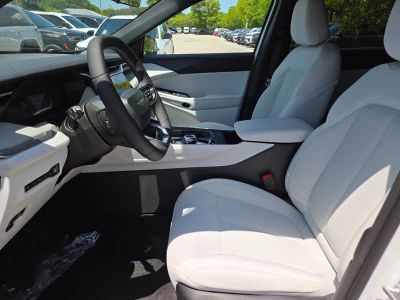 2026 Jeep Cherokee — photo 12 view