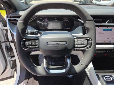 2026 Jeep Cherokee — photo 16 view