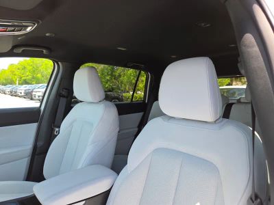 2026 Jeep Cherokee — photo 11 view