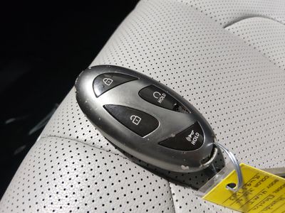 2024 Hyundai Elantra — photo 15 view