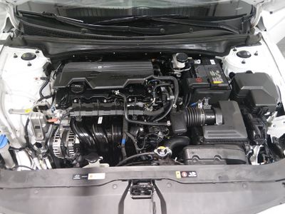 2024 Hyundai Elantra — photo 9 view