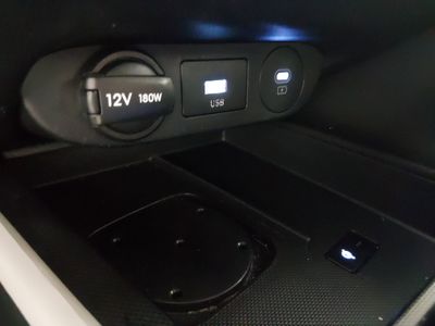 2024 Hyundai Elantra — photo 19 view