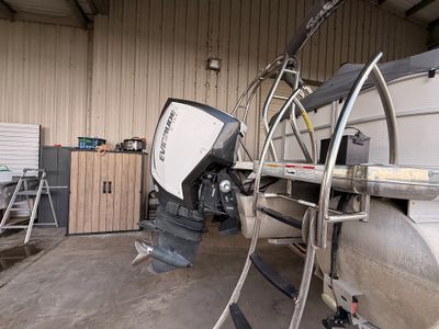 2018 Sweetwater Premium Edition 255 MT - Photo 3