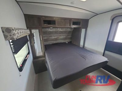 2020 Riverside RV Intrepid - Photo 12
