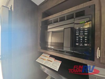 2020 Riverside RV Intrepid - Photo 7