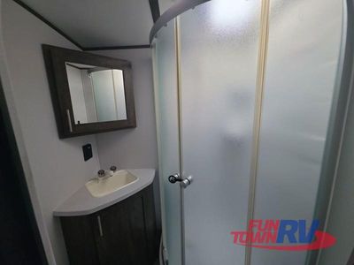 2020 Riverside RV Intrepid - Photo 15