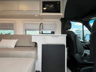 2027 Thor Motor Coach TRANQUILITY — photo 13 view
