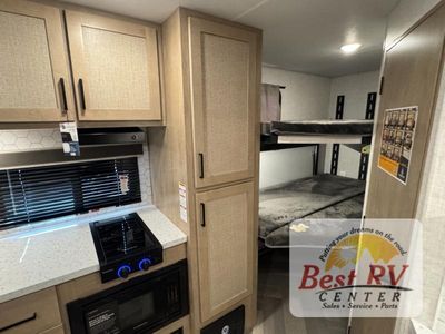 2026 Ember RV E-Series - Photo 36